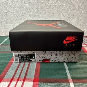 Air Jordan 4 Retro "White Cement" (2025)